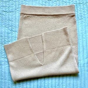 Knit beige midi pencil skirt, M
